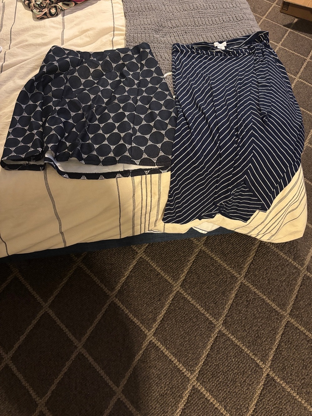 Lot of 2 Women's Navy Patterned Skirts - midi and mini (S)